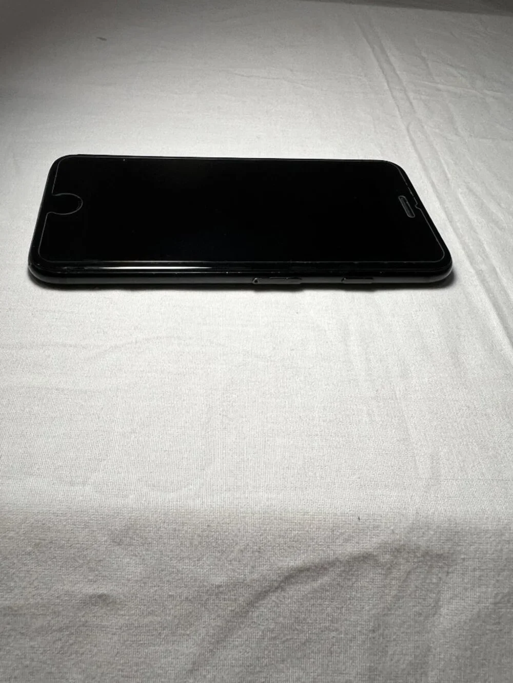 Apple iPhone 7 - 32GB Space Gray - Black No SIM Restrictions